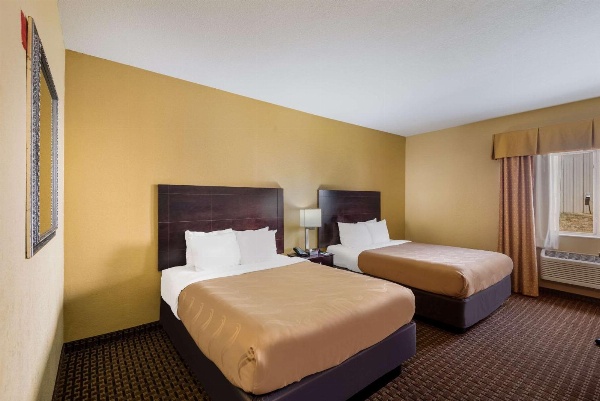 Quality Inn Des Moines image 7